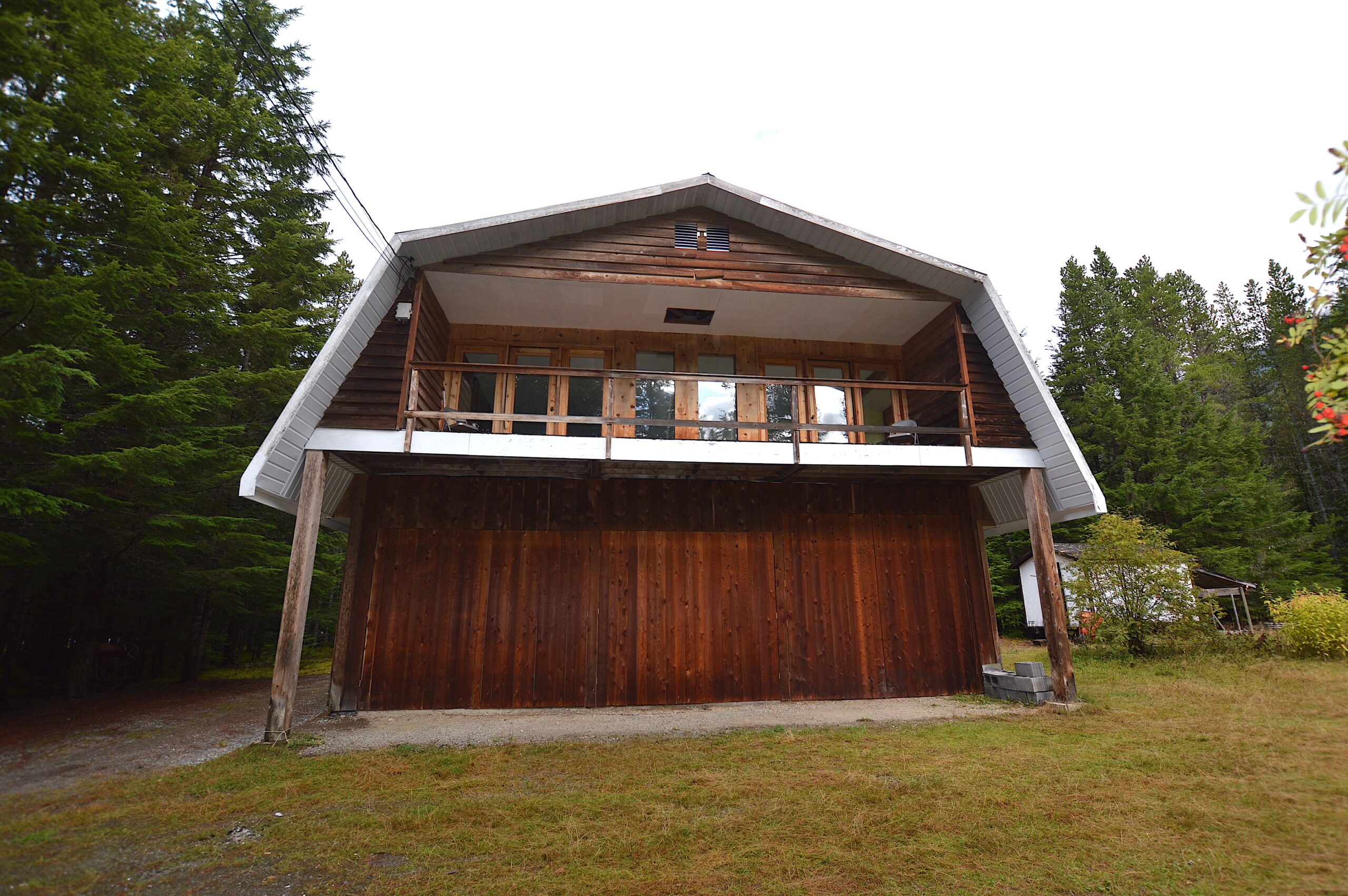 Exterior 3